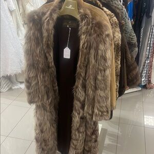 Raccoon vintage coat with hood